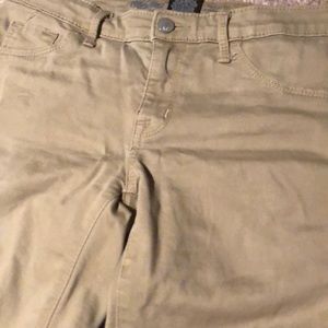 Mid-rise skinny jeans